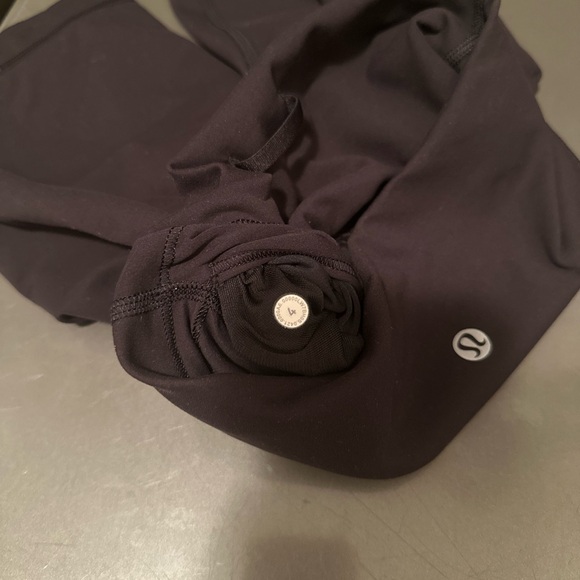 Wunder Train High Rise Short 8” - Picture 4 of 4